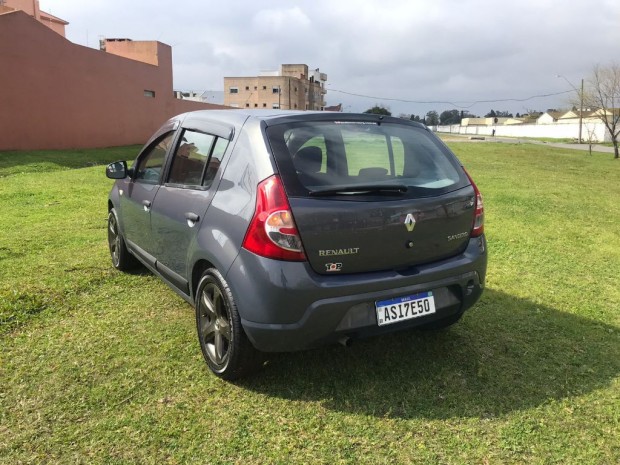 SANDERO EXP 16